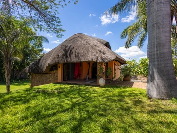 Farm & Agricultural Land