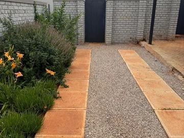 2 Bedroom Garden Flat