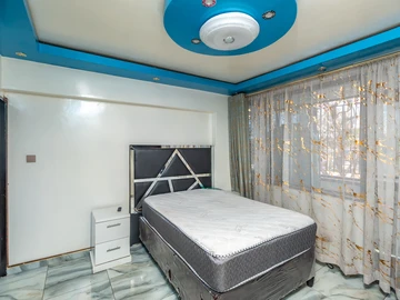 3 Bedroom Flat & Apartment