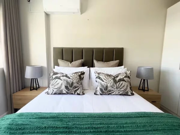 3 Bedroom Flat & Apartment