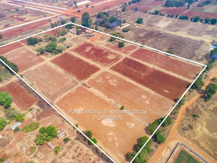 9.5Hactres Along Domboshava Road (Sole Mandate)