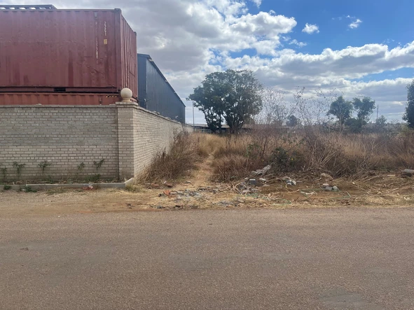 Commercial & Industrial Land