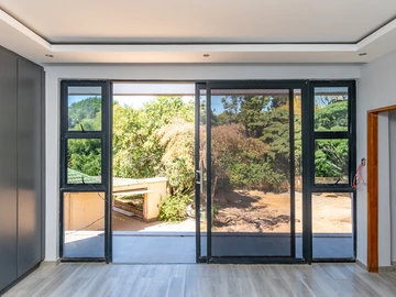 8 Unit Townhouse Complex