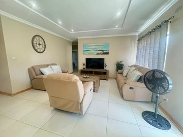 3 Unit Townhouse Complex