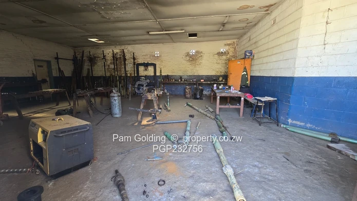 Excellent Commercial Investment!