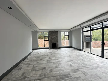 3 Bedroom Garden Flat